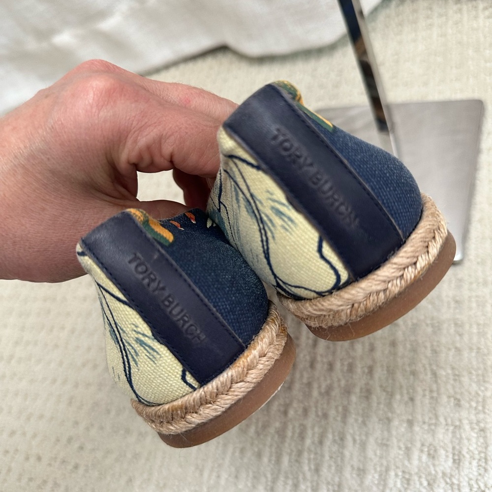 Tory Burch Navy Floral Bow Espadrille Flats - Picture 3 of 5